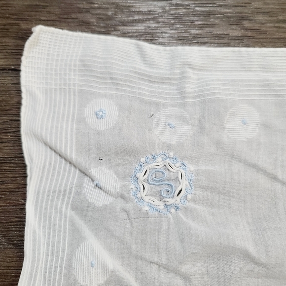 Vintage White Cotton Blue Embroidered S Initial Handkerchief - Picture 2 of 9